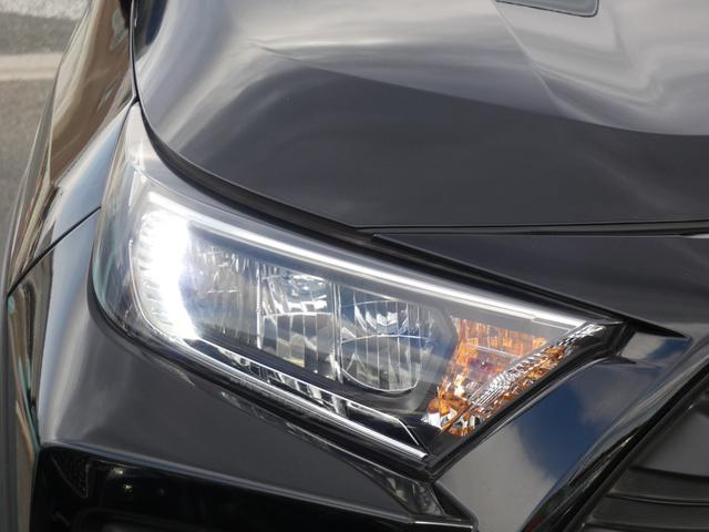 ＲＡＶ４ アドベンチャー　４ＷＤ　セーフティセンス　ディスプレイオーディオ　ＢＳＭ　革シート　フラット型ルーフレール　３灯式ＬＥＤヘッドランプ　全周囲カメラ　ＥＴＣ　ダウンヒルアシスト　ダイナミックトルクベクタリング（21枚目）