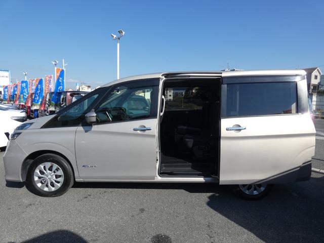 セレナ X セーフティパックA 快適パック エマージェンシーブレーキ ディスプレイオーディオ ETC パワースライドドア クルーズコントロール ソナー アイドリングストップ パーソナルテーブル USB電源ソケット(18枚目)