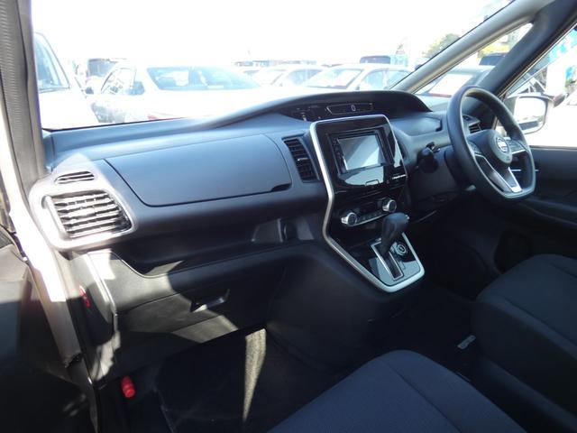 セレナ X セーフティパックA 快適パック エマージェンシーブレーキ ディスプレイオーディオ ETC パワースライドドア クルーズコントロール ソナー アイドリングストップ パーソナルテーブル USB電源ソケット(46枚目)