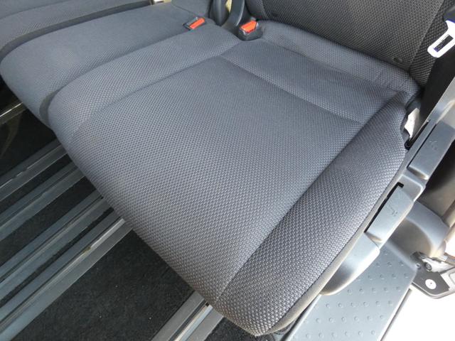 セレナ X セーフティパックA 快適パック エマージェンシーブレーキ ディスプレイオーディオ ETC パワースライドドア クルーズコントロール ソナー アイドリングストップ パーソナルテーブル USB電源ソケット(74枚目)