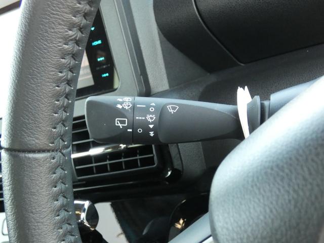 タント カスタムRS 後期 スマートアシスト 両側パワスラ 電動Pブレーキ LEDヘッドランプ 純正15インチAW ハーフレザーシート シートヒーター SDナビ フルセグ バックカメラ アイドリングストップ シートテーブル(42枚目)