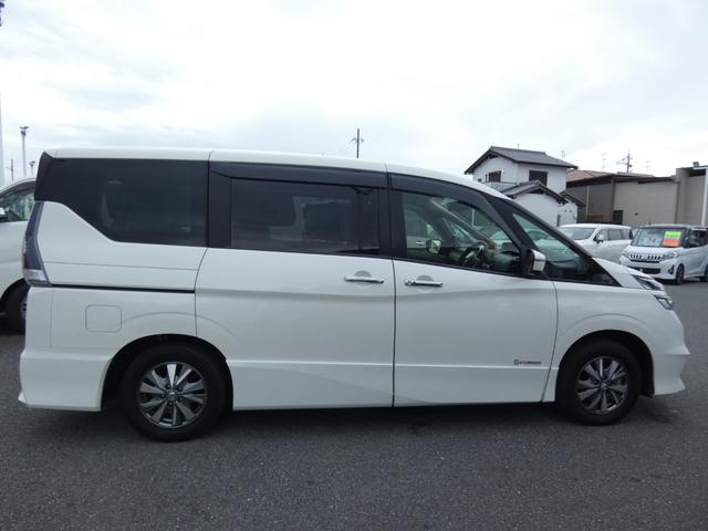 セレナ ｅ－パワー　ハイウェイスターＶ　両側パワスラ　セーフティパックＢ　インテリジェントエマージェンシーブレーキ　純正ナビ　フルセグ　ＥＴＣ　全周囲カメラ　前後ソナー　オートハイビーム　ＬＥＤヘッドランプ　レーダークルーズコントロール（31枚目）