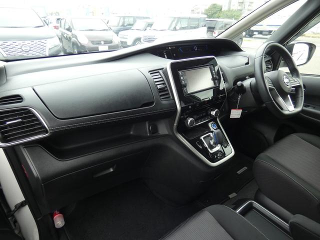 セレナ ｅ－パワー　ハイウェイスターＶ　両側パワスラ　セーフティパックＢ　インテリジェントエマージェンシーブレーキ　純正ナビ　フルセグ　ＥＴＣ　全周囲カメラ　前後ソナー　オートハイビーム　ＬＥＤヘッドランプ　レーダークルーズコントロール（45枚目）