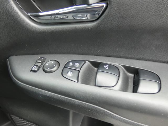 セレナ ｅ－パワー　ハイウェイスターＶ　両側パワスラ　セーフティパックＢ　インテリジェントエマージェンシーブレーキ　純正ナビ　フルセグ　ＥＴＣ　全周囲カメラ　前後ソナー　オートハイビーム　ＬＥＤヘッドランプ　レーダークルーズコントロール（50枚目）