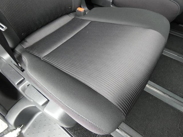 セレナ ｅ－パワー　ハイウェイスターＶ　両側パワスラ　セーフティパックＢ　インテリジェントエマージェンシーブレーキ　純正ナビ　フルセグ　ＥＴＣ　全周囲カメラ　前後ソナー　オートハイビーム　ＬＥＤヘッドランプ　レーダークルーズコントロール（68枚目）