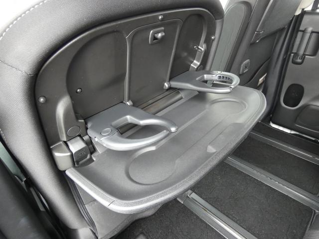 セレナ ｅ－パワー　ハイウェイスターＶ　両側パワスラ　セーフティパックＢ　インテリジェントエマージェンシーブレーキ　純正ナビ　フルセグ　ＥＴＣ　全周囲カメラ　前後ソナー　オートハイビーム　ＬＥＤヘッドランプ　レーダークルーズコントロール（72枚目）