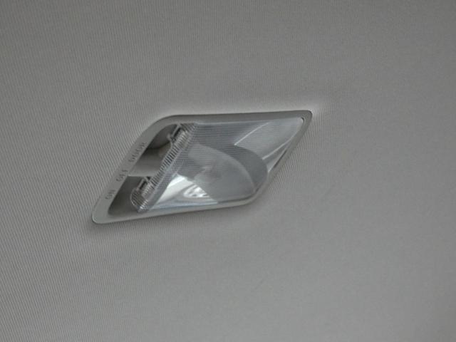 エクストレイル ２０Ｘｉ　ハイブリッド　後期　プロパイロット　インテリジェントエマージェンシーブレーキ　純正ナビ　フルセグ　ＥＴＣ　Ｂカメラ　前後ソナー　ＬＥＤヘッドランプ　レーダークルーズコントロール　パワーバックドア　シートヒーター（63枚目）