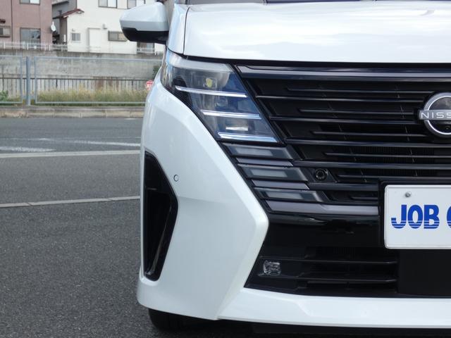 セレナ ｅ－パワー　ハイウェイスターＶ　セカンドスライドアップシート　全方位運転支援システム　後席モニター　１２．３インチディスプレイオーディオ　フルセグ　ＥＴＣ　両側パワスラ　全周囲カメラ　前後ソナー　オートハイビーム　ＬＥＤヘッドランプ（24枚目）