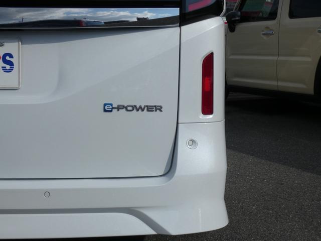 セレナ ｅ－パワー　ハイウェイスターＶ　セカンドスライドアップシート　全方位運転支援システム　後席モニター　１２．３インチディスプレイオーディオ　フルセグ　ＥＴＣ　両側パワスラ　全周囲カメラ　前後ソナー　オートハイビーム　ＬＥＤヘッドランプ（31枚目）