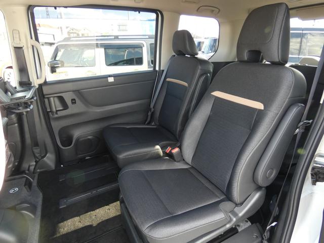 セレナ ｅ－パワー　ハイウェイスターＶ　セカンドスライドアップシート　全方位運転支援システム　後席モニター　１２．３インチディスプレイオーディオ　フルセグ　ＥＴＣ　両側パワスラ　全周囲カメラ　前後ソナー　オートハイビーム　ＬＥＤヘッドランプ（70枚目）