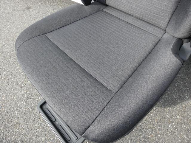 セレナ ｅ－パワー　ハイウェイスターＶ　セカンドスライドアップシート　全方位運転支援システム　後席モニター　１２．３インチディスプレイオーディオ　フルセグ　ＥＴＣ　両側パワスラ　全周囲カメラ　前後ソナー　オートハイビーム　ＬＥＤヘッドランプ（73枚目）