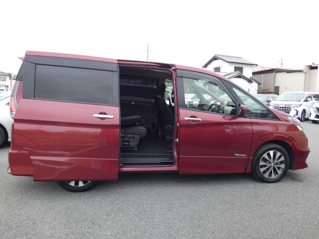 セレナ ハイウェイスター　両側パワースライドドア　純正ナビ　フルセグ　ＥＴＣ　全周囲カメラ　ドライブレコーダー　前後ソナー　クルーズコントロール　純正１６インチＡＷ　パーソナルテーブル　ロールサンシェード　ＵＳＢ端子　禁煙車（14枚目）