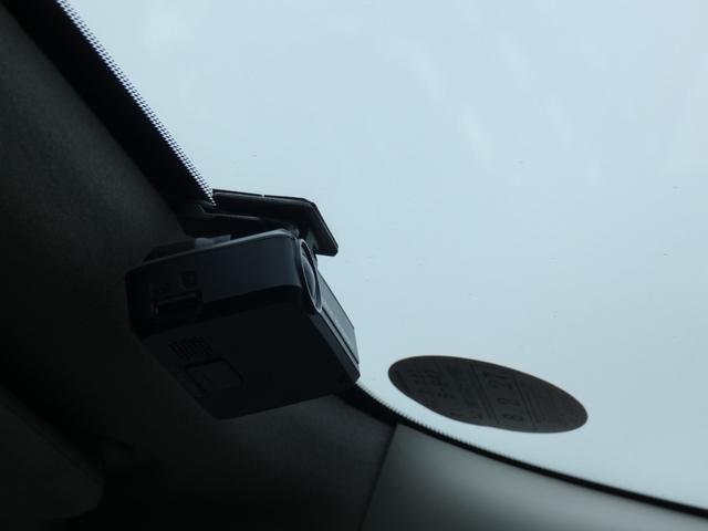 セレナ ハイウェイスター　両側パワースライドドア　純正ナビ　フルセグ　ＥＴＣ　全周囲カメラ　ドライブレコーダー　前後ソナー　クルーズコントロール　純正１６インチＡＷ　パーソナルテーブル　ロールサンシェード　ＵＳＢ端子　禁煙車（60枚目）