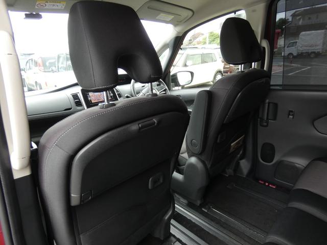 セレナ ハイウェイスター　両側パワースライドドア　純正ナビ　フルセグ　ＥＴＣ　全周囲カメラ　ドライブレコーダー　前後ソナー　クルーズコントロール　純正１６インチＡＷ　パーソナルテーブル　ロールサンシェード　ＵＳＢ端子　禁煙車（66枚目）