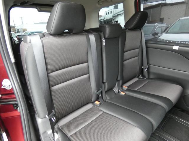 セレナ ハイウェイスター　両側パワースライドドア　純正ナビ　フルセグ　ＥＴＣ　全周囲カメラ　ドライブレコーダー　前後ソナー　クルーズコントロール　純正１６インチＡＷ　パーソナルテーブル　ロールサンシェード　ＵＳＢ端子　禁煙車（70枚目）