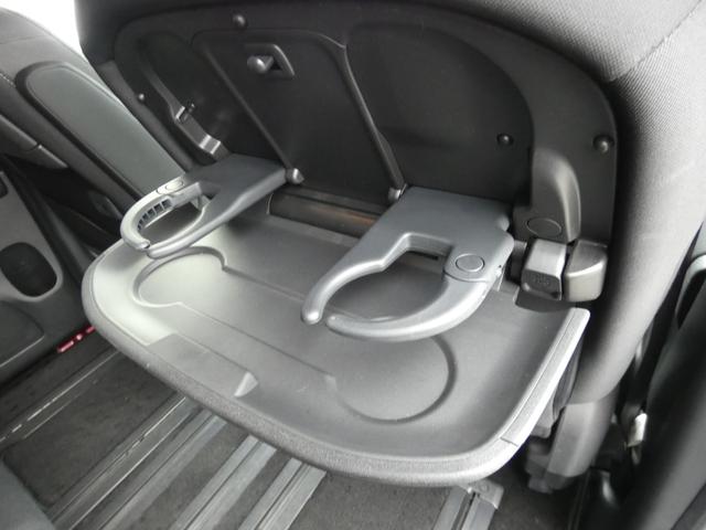 セレナ ハイウェイスター　両側パワースライドドア　純正ナビ　フルセグ　ＥＴＣ　全周囲カメラ　ドライブレコーダー　前後ソナー　クルーズコントロール　純正１６インチＡＷ　パーソナルテーブル　ロールサンシェード　ＵＳＢ端子　禁煙車（75枚目）