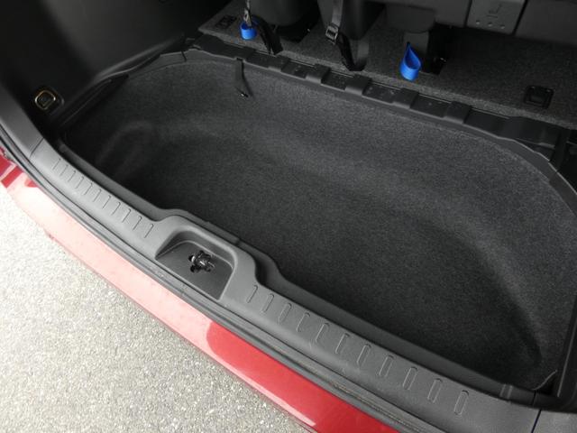 セレナ ハイウェイスター　両側パワースライドドア　純正ナビ　フルセグ　ＥＴＣ　全周囲カメラ　ドライブレコーダー　前後ソナー　クルーズコントロール　純正１６インチＡＷ　パーソナルテーブル　ロールサンシェード　ＵＳＢ端子　禁煙車（80枚目）