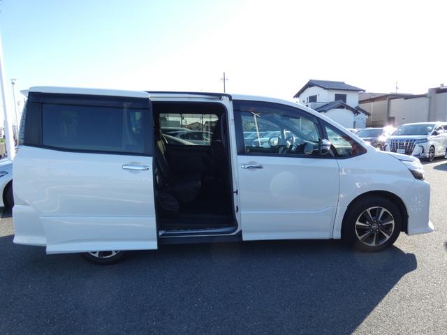 ヴォクシー ZS 煌II 両側パワスラ 純正9インチナビ フルセグ バックカメラ ETC 衝突軽減 レーンキープ クルコン ソナー LEDヘッドライト 前後ドラレコ プッシュスタート 純正16インチAW Bluetooth接続(14枚目)