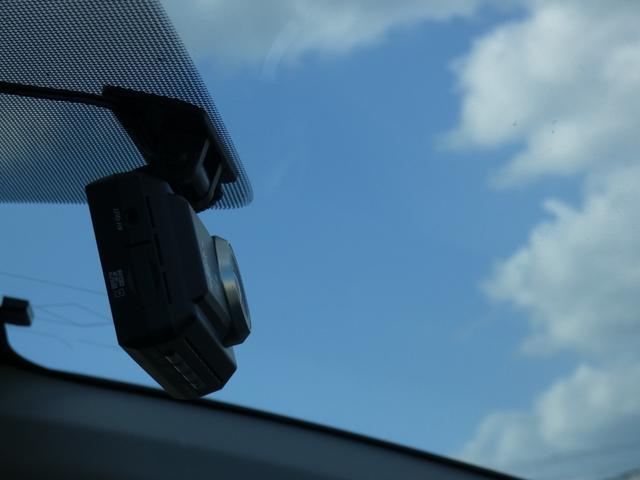 シエンタ Ｇ　ナビレディパッケージ　両側パワスラ　純正ナビ　ＴＶ視聴可　Ｂｌｕｅｔｏｏｔｈ　ドライブレコーダー　ウォークスルー　禁煙車　スマートキー（10枚目）