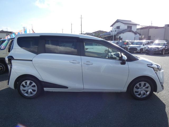 シエンタ Ｇ　ナビレディパッケージ　両側パワスラ　純正ナビ　ＴＶ視聴可　Ｂｌｕｅｔｏｏｔｈ　ドライブレコーダー　ウォークスルー　禁煙車　スマートキー（29枚目）