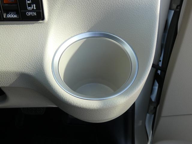 シエンタ Ｇ　ナビレディパッケージ　両側パワスラ　純正ナビ　ＴＶ視聴可　Ｂｌｕｅｔｏｏｔｈ　ドライブレコーダー　ウォークスルー　禁煙車　スマートキー（51枚目）