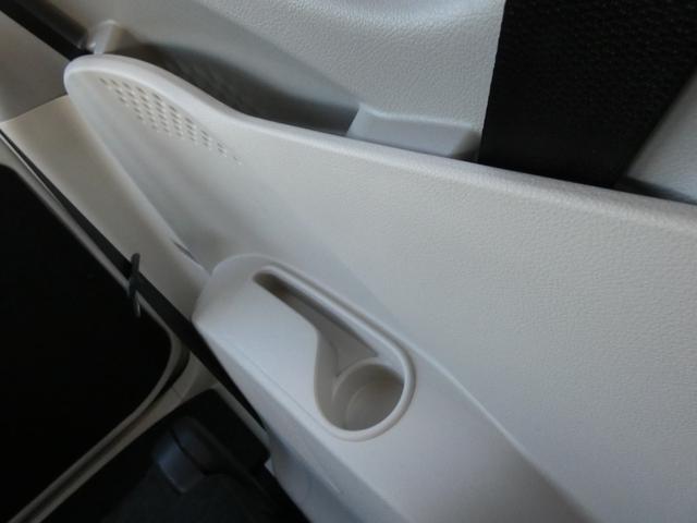 シエンタ Ｇ　ナビレディパッケージ　両側パワスラ　純正ナビ　ＴＶ視聴可　Ｂｌｕｅｔｏｏｔｈ　ドライブレコーダー　ウォークスルー　禁煙車　スマートキー（77枚目）