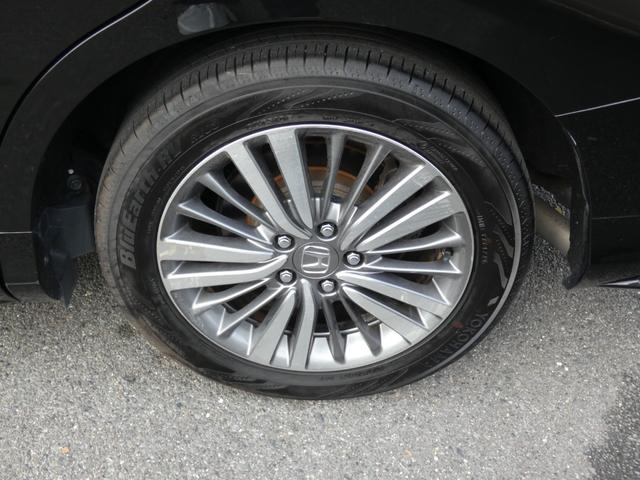 オデッセイ アブソルート・ホンダセンシング　後期　ホンダセンシング　両側パワースライドドア　Ｂカメラ　ＥＴＣ２．０　ドライブレコーダー　アイドリングストップ　オットマン　ＬＥＤヘッドランプ　ハーフレザーシート　パワーシート　純正１７インチＡＷ（31枚目）