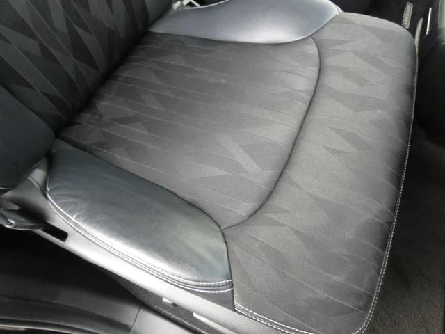 オデッセイ アブソルート・ホンダセンシング　後期　ホンダセンシング　両側パワースライドドア　Ｂカメラ　ＥＴＣ２．０　ドライブレコーダー　アイドリングストップ　オットマン　ＬＥＤヘッドランプ　ハーフレザーシート　パワーシート　純正１７インチＡＷ（46枚目）