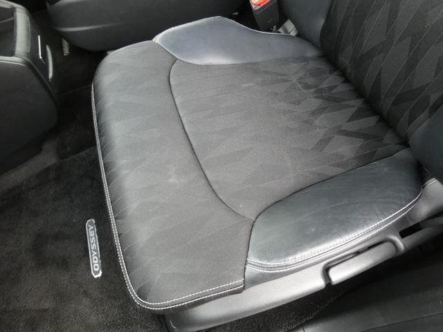 オデッセイ アブソルート・ホンダセンシング　後期　ホンダセンシング　両側パワースライドドア　Ｂカメラ　ＥＴＣ２．０　ドライブレコーダー　アイドリングストップ　オットマン　ＬＥＤヘッドランプ　ハーフレザーシート　パワーシート　純正１７インチＡＷ（52枚目）