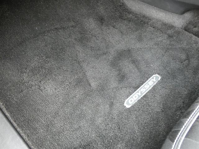 オデッセイ アブソルート・ホンダセンシング　後期　ホンダセンシング　両側パワースライドドア　Ｂカメラ　ＥＴＣ２．０　ドライブレコーダー　アイドリングストップ　オットマン　ＬＥＤヘッドランプ　ハーフレザーシート　パワーシート　純正１７インチＡＷ（54枚目）