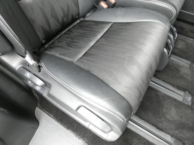 オデッセイ アブソルート・ホンダセンシング　後期　ホンダセンシング　両側パワースライドドア　Ｂカメラ　ＥＴＣ２．０　ドライブレコーダー　アイドリングストップ　オットマン　ＬＥＤヘッドランプ　ハーフレザーシート　パワーシート　純正１７インチＡＷ（70枚目）