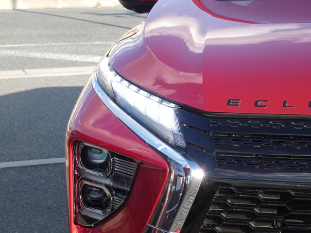 エクリプスクロスPHEV P e-アシスト マイパイロット 360度カメラ HUD スマートフォン連携ナビ フルセグ ハーフレザーシート シートヒーター パワーバックドア LEDヘッドランプ 電動Pブレーキ 充電ケーブル(20枚目)