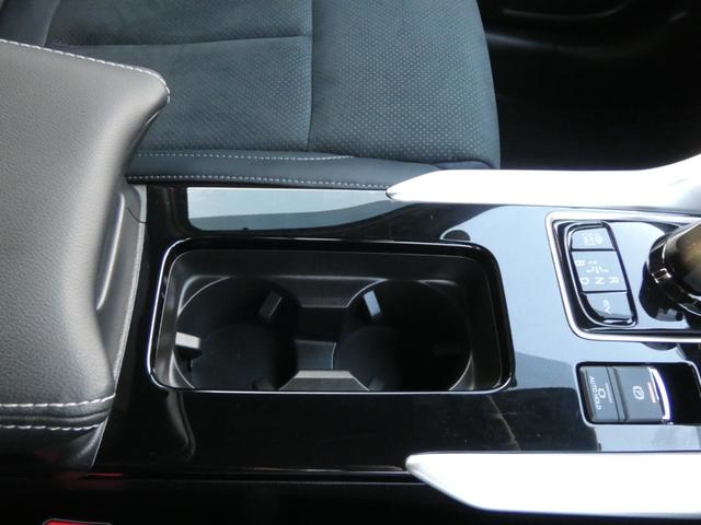 エクリプスクロスPHEV P e-アシスト マイパイロット 360度カメラ HUD スマートフォン連携ナビ フルセグ ハーフレザーシート シートヒーター パワーバックドア LEDヘッドランプ 電動Pブレーキ 充電ケーブル(60枚目)