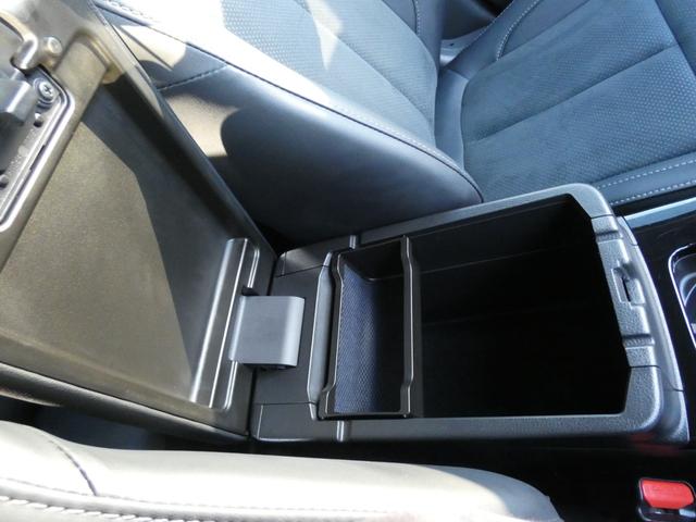 エクリプスクロスPHEV P e-アシスト マイパイロット 360度カメラ HUD スマートフォン連携ナビ フルセグ ハーフレザーシート シートヒーター パワーバックドア LEDヘッドランプ 電動Pブレーキ 充電ケーブル(61枚目)