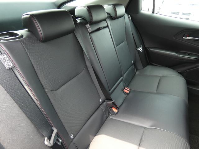 プリウス Z セーフティセンス トヨタチームメイト Bスポットモニター 12.3インチディスプレイオーディオ フルセグ ETC2.0 バックカメラ 革シート デジタルインナーミラー パワーバックドア ワンオーナー(7枚目)