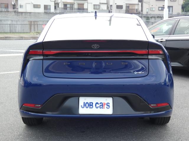 プリウス Z セーフティセンス トヨタチームメイト Bスポットモニター 12.3インチディスプレイオーディオ フルセグ ETC2.0 バックカメラ 革シート デジタルインナーミラー パワーバックドア ワンオーナー(16枚目)