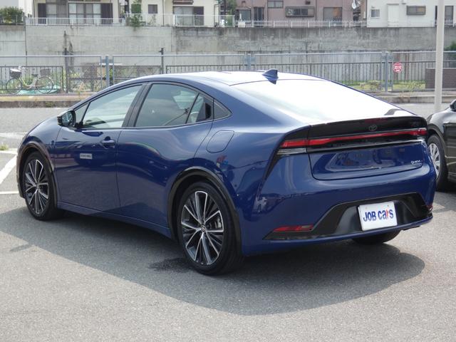 プリウス Z セーフティセンス トヨタチームメイト Bスポットモニター 12.3インチディスプレイオーディオ フルセグ ETC2.0 バックカメラ 革シート デジタルインナーミラー パワーバックドア ワンオーナー(17枚目)