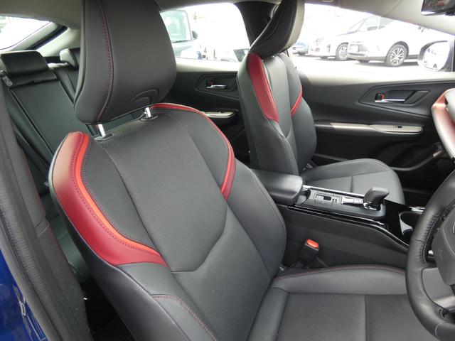 プリウス Z セーフティセンス トヨタチームメイト Bスポットモニター 12.3インチディスプレイオーディオ フルセグ ETC2.0 バックカメラ 革シート デジタルインナーミラー パワーバックドア ワンオーナー(40枚目)