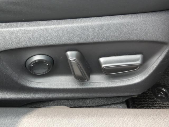 プリウス Z セーフティセンス トヨタチームメイト Bスポットモニター 12.3インチディスプレイオーディオ フルセグ ETC2.0 バックカメラ 革シート デジタルインナーミラー パワーバックドア ワンオーナー(43枚目)