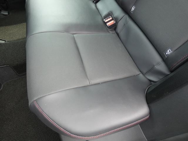 プリウス Z セーフティセンス トヨタチームメイト Bスポットモニター 12.3インチディスプレイオーディオ フルセグ ETC2.0 バックカメラ 革シート デジタルインナーミラー パワーバックドア ワンオーナー(69枚目)