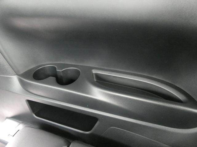 ヴェルファイア ２．５Ｚ　後期　セーフティセンス　後席モニター　両側電動スライドドア　２眼ＬＥＤヘッドランプ　純正ナビ　フルセグ　バックカメラ　ＥＴＣ　ドラレコ　ＨＤＭＩ　ソナー　リラックスキャプテンシート　純正１８インチＡＷ（71枚目）