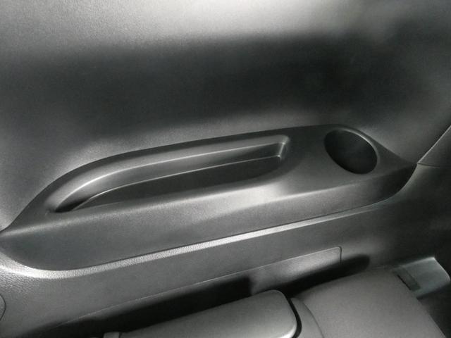 ヴェルファイア ２．５Ｚ　後期　セーフティセンス　後席モニター　両側電動スライドドア　２眼ＬＥＤヘッドランプ　純正ナビ　フルセグ　バックカメラ　ＥＴＣ　ドラレコ　ＨＤＭＩ　ソナー　リラックスキャプテンシート　純正１８インチＡＷ（72枚目）