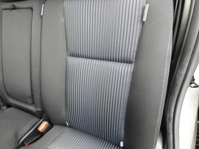 ヴォクシー ＺＳ　両側パワースライドドア　後席モニター　純正ナビ　フルセグ　ＥＴＣ　バックカメラ　ドライブレコーダー　ＬＥＤヘッドランプ　サンルーフ　ガラスルーフ　純正１６インチナビ　禁煙車（66枚目）