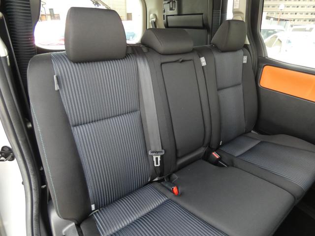 ヴォクシー ＺＳ　両側パワースライドドア　後席モニター　純正ナビ　フルセグ　ＥＴＣ　バックカメラ　ドライブレコーダー　ＬＥＤヘッドランプ　サンルーフ　ガラスルーフ　純正１６インチナビ　禁煙車（70枚目）