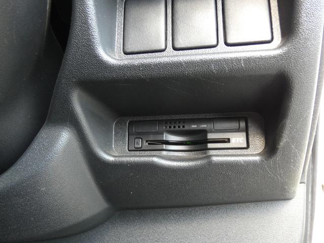 ハイエースワゴン ＧＬ　後期　パワースライドドア　メモリーナビ　ＴＶ視聴可　バックカメラ　ＥＴＣ　チップアップシート　電動格納機能付ドアミラー（6枚目）