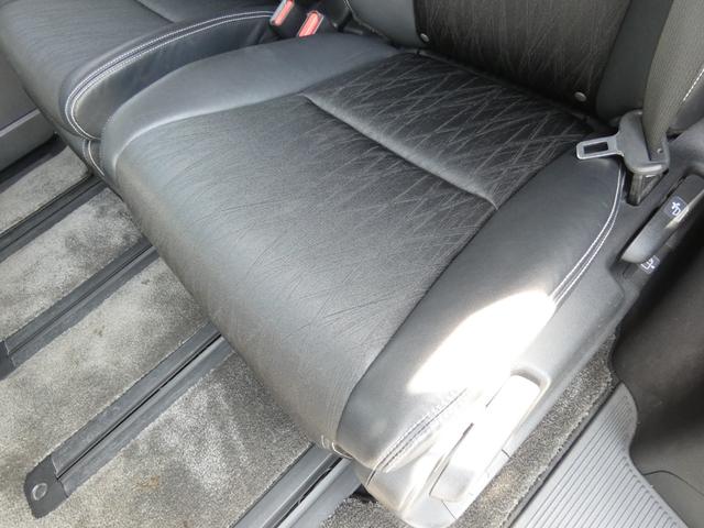 オデッセイハイブリッド ハイブリッドアブソルート・EXホンダセンシング ホンダセンシング 両側電動スライドドア 後席モニター Bスポットモニター ハーフレザーシート 純正ナビ フルセグ 全周囲カメラ ETC LEDヘッドランプ 純正17インチAW パワーシート オットマン(70枚目)