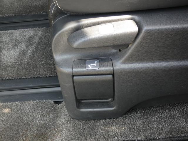 オデッセイハイブリッド ハイブリッドアブソルート・EXホンダセンシング ホンダセンシング 両側電動スライドドア 後席モニター Bスポットモニター ハーフレザーシート 純正ナビ フルセグ 全周囲カメラ ETC LEDヘッドランプ 純正17インチAW パワーシート オットマン(71枚目)