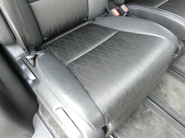 オデッセイハイブリッド ハイブリッドアブソルート・EXホンダセンシング ホンダセンシング 両側電動スライドドア 後席モニター Bスポットモニター ハーフレザーシート 純正ナビ フルセグ 全周囲カメラ ETC LEDヘッドランプ 純正17インチAW パワーシート オットマン(73枚目)