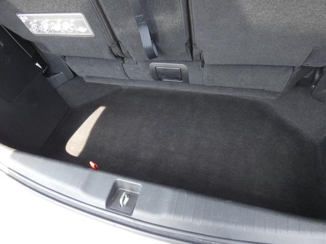 オデッセイハイブリッド ハイブリッドアブソルート・EXホンダセンシング ホンダセンシング 両側電動スライドドア 後席モニター Bスポットモニター ハーフレザーシート 純正ナビ フルセグ 全周囲カメラ ETC LEDヘッドランプ 純正17インチAW パワーシート オットマン(79枚目)