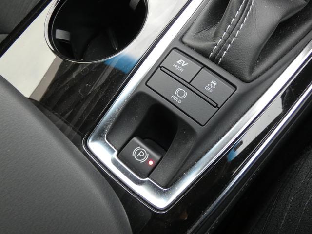 クラウンハイブリッド Ｇ　セーフティセンス　リアサポートＰＫＧ　Ｂスポットモニター　３眼ＬＥＤヘッドランプ　ＴコネクトＳＤナビ　フルセグ　バックカメラ　ＥＴＣ　ＨＵＤ　シートヒーター　パワーシート　ソナー　純正１７インチＡＷ（8枚目）